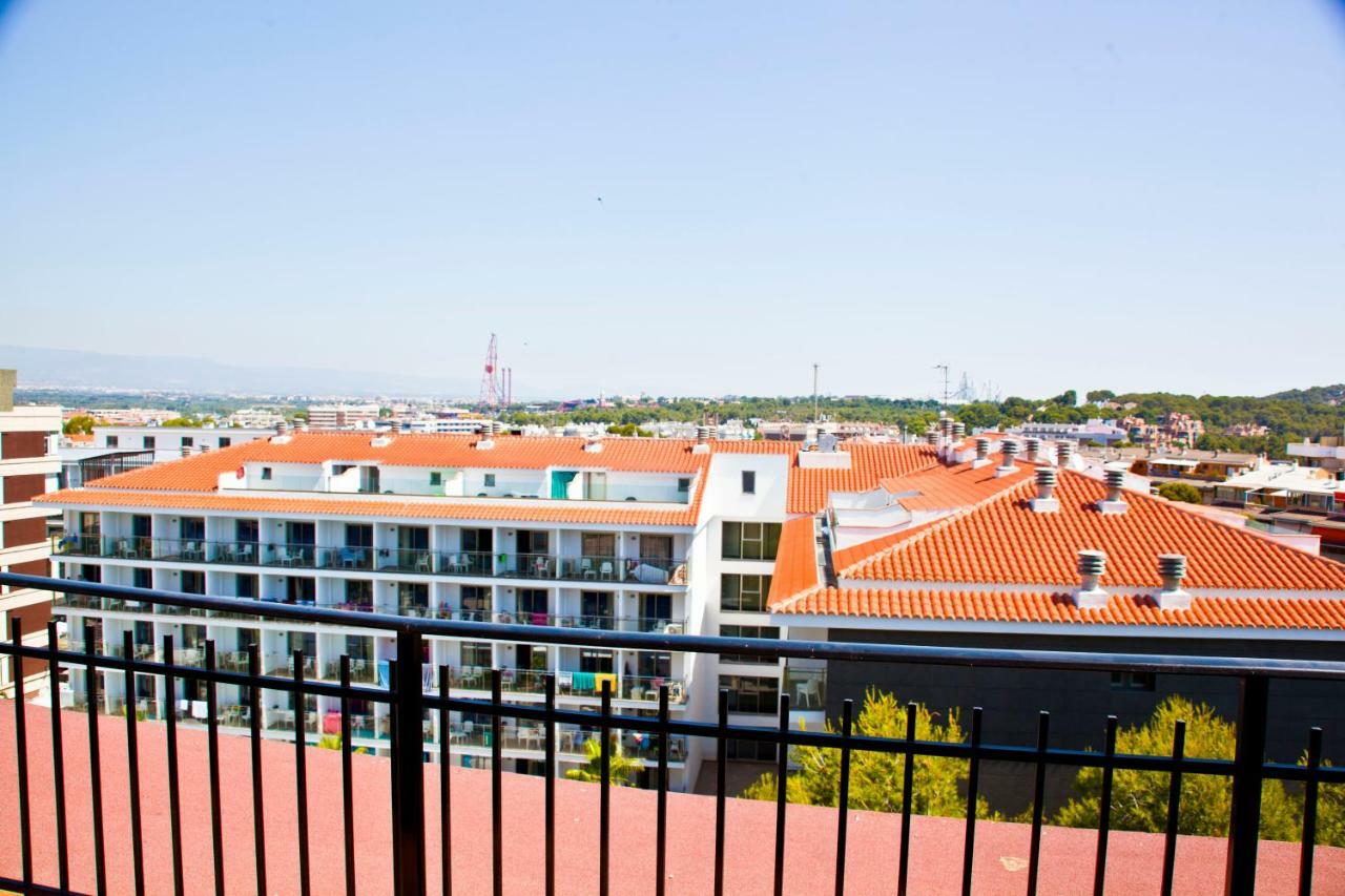 Apartamento En Salou Con Las Vistas Al Port Aventura Bagian luar foto