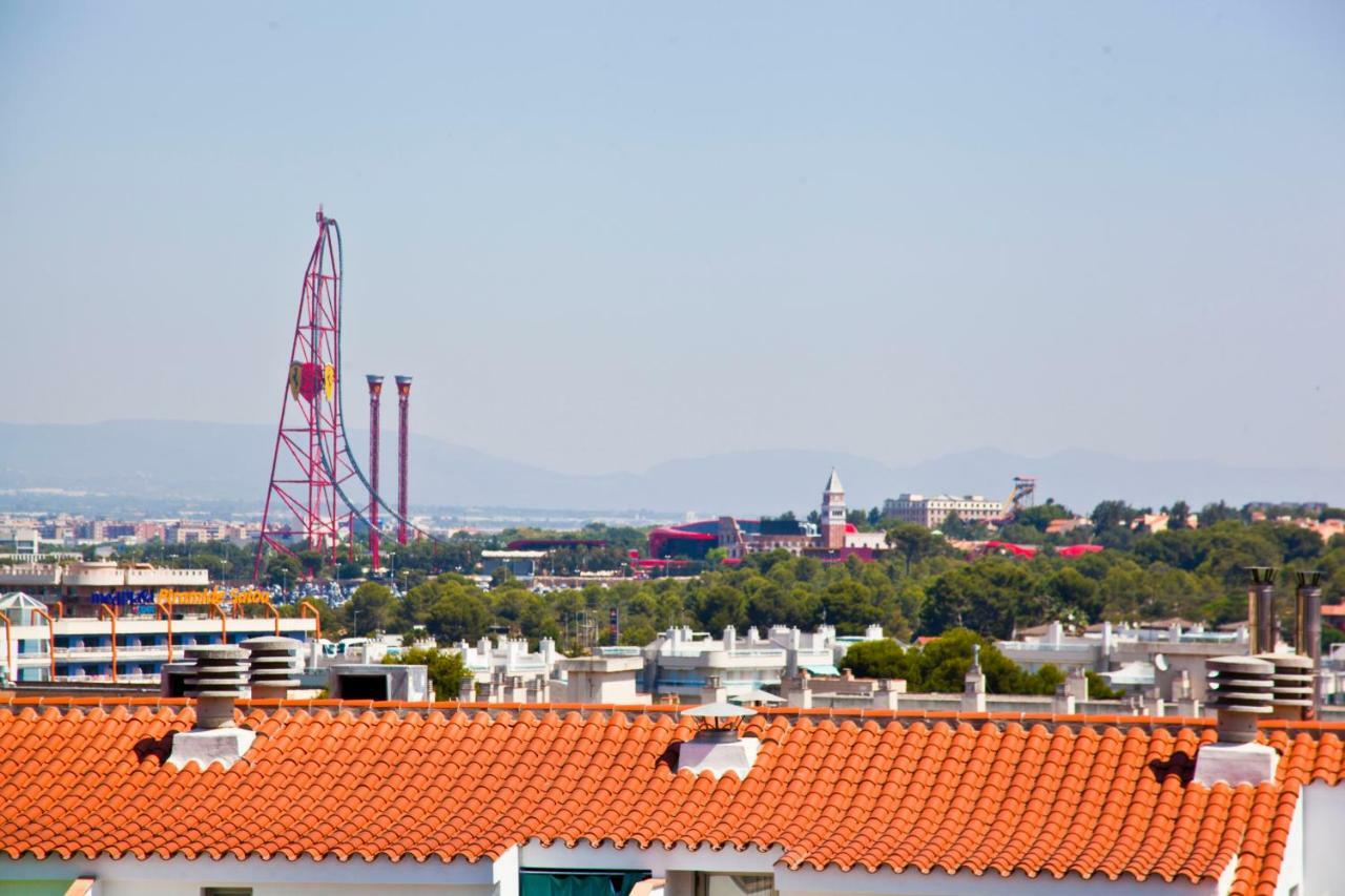 Apartamento En Salou Con Las Vistas Al Port Aventura Bagian luar foto