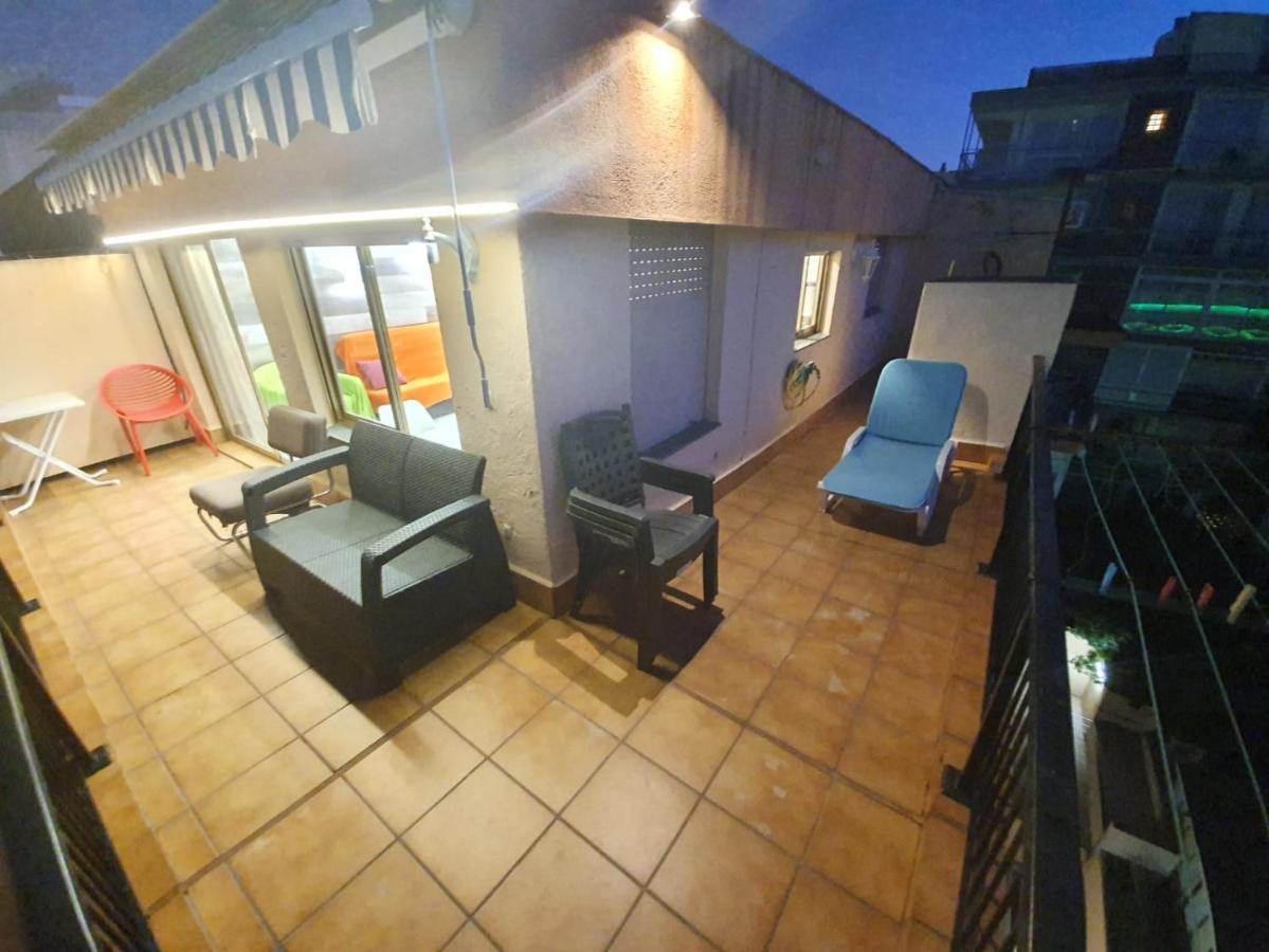 Apartamento En Salou Con Las Vistas Al Port Aventura Bagian luar foto